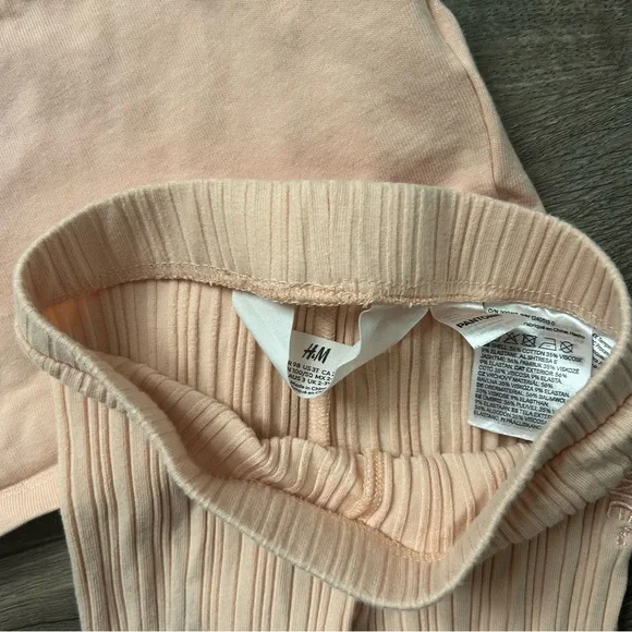 H&M Pink Coral Peach Pantone T-Shirt and Leggings Set 3T - Picture 5 of 8